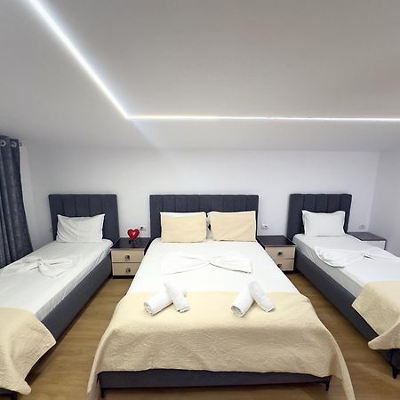 Alesio Guest House Krujë Екстериор снимка